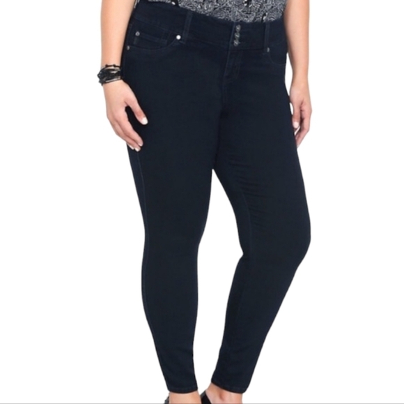 Torrid Dark Wash Denim Jeggings Size 22 Short - Picture 1 of 4